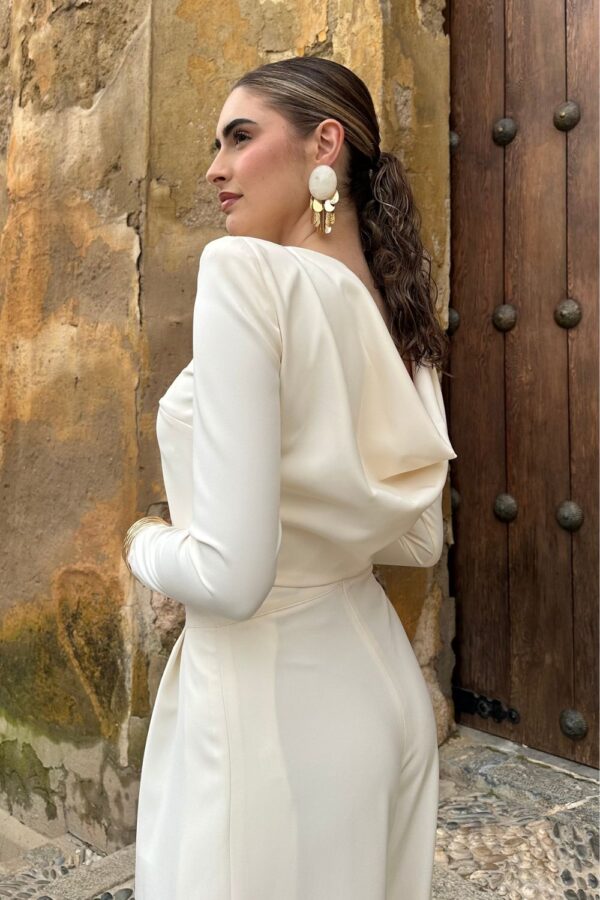 CONJUNTO BEIGE LOLA